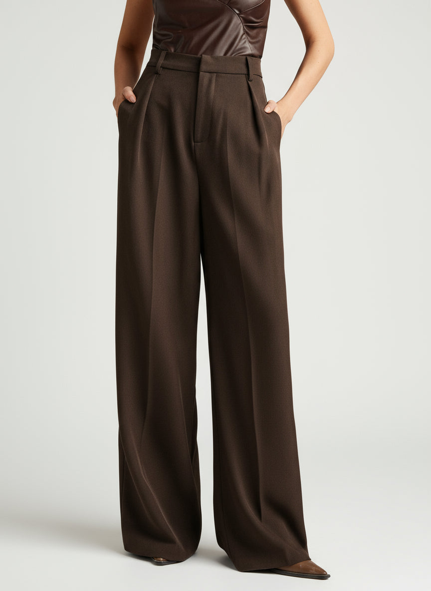 Marlenehose mit weitem Bein, Detailansicht